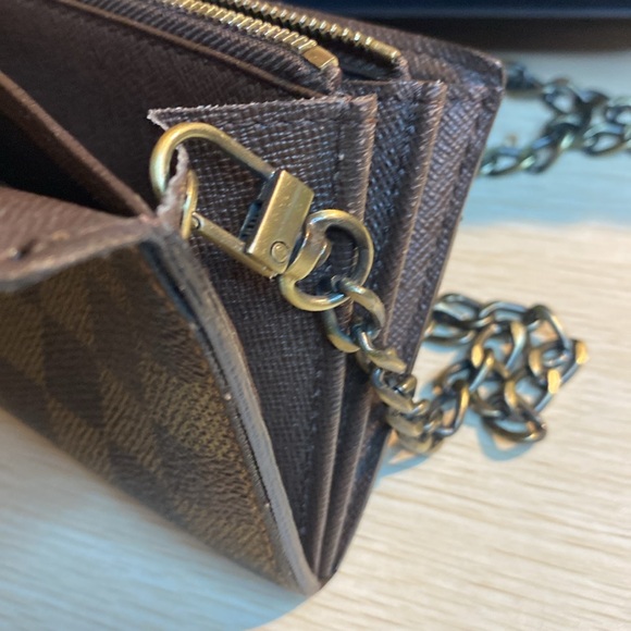 Louis Vuitton Vintage Damier Ebene Canvas Sarah Wallet EUC - Picture 15 of 15